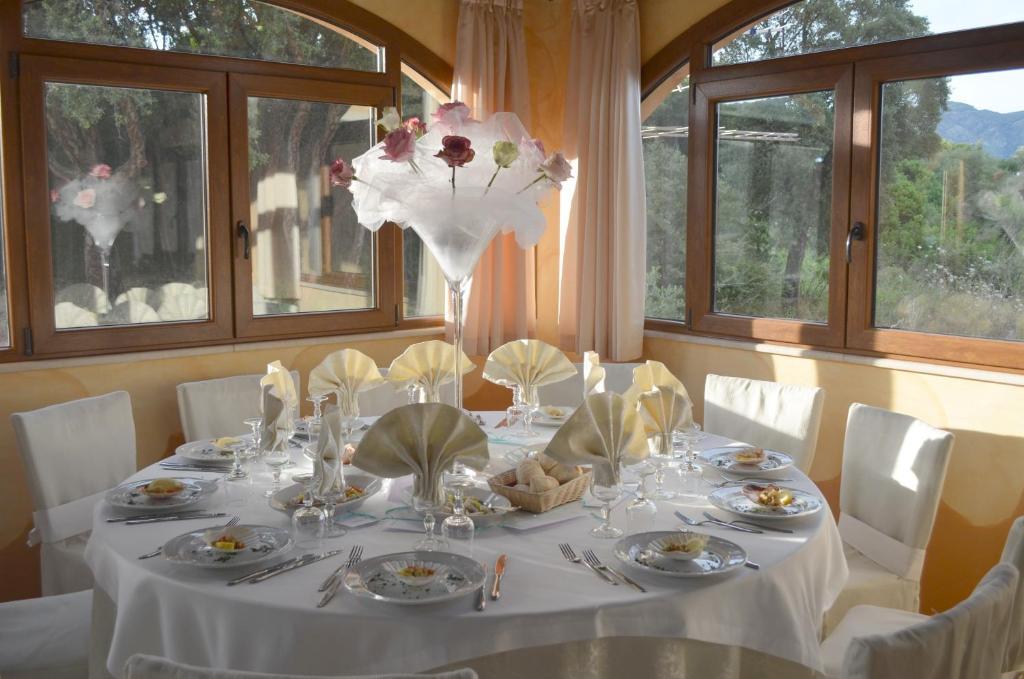 איגלסיאס Hotel Giardino Corte Rubja מראה חיצוני תמונה
