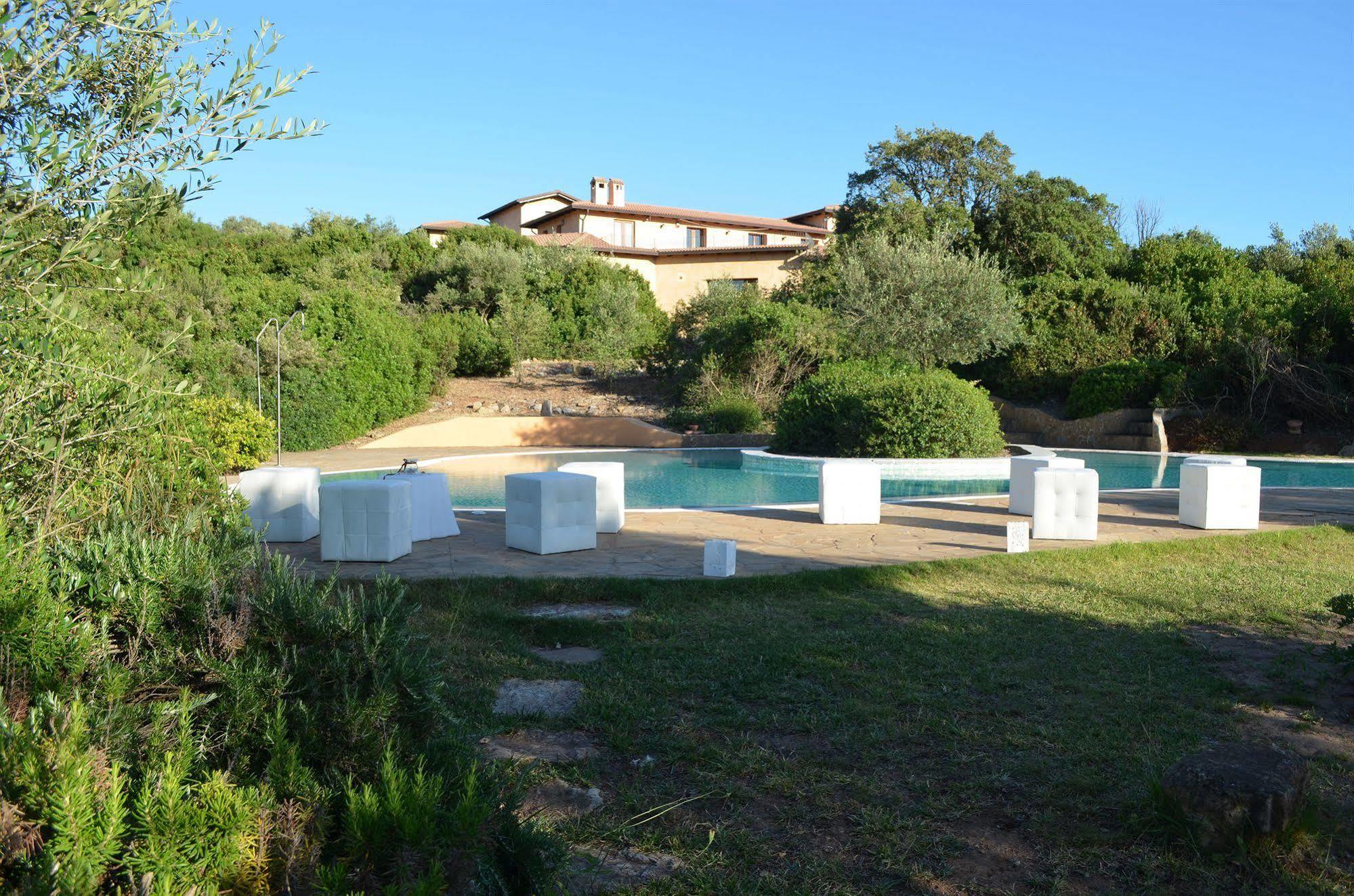 איגלסיאס Hotel Giardino Corte Rubja מראה חיצוני תמונה