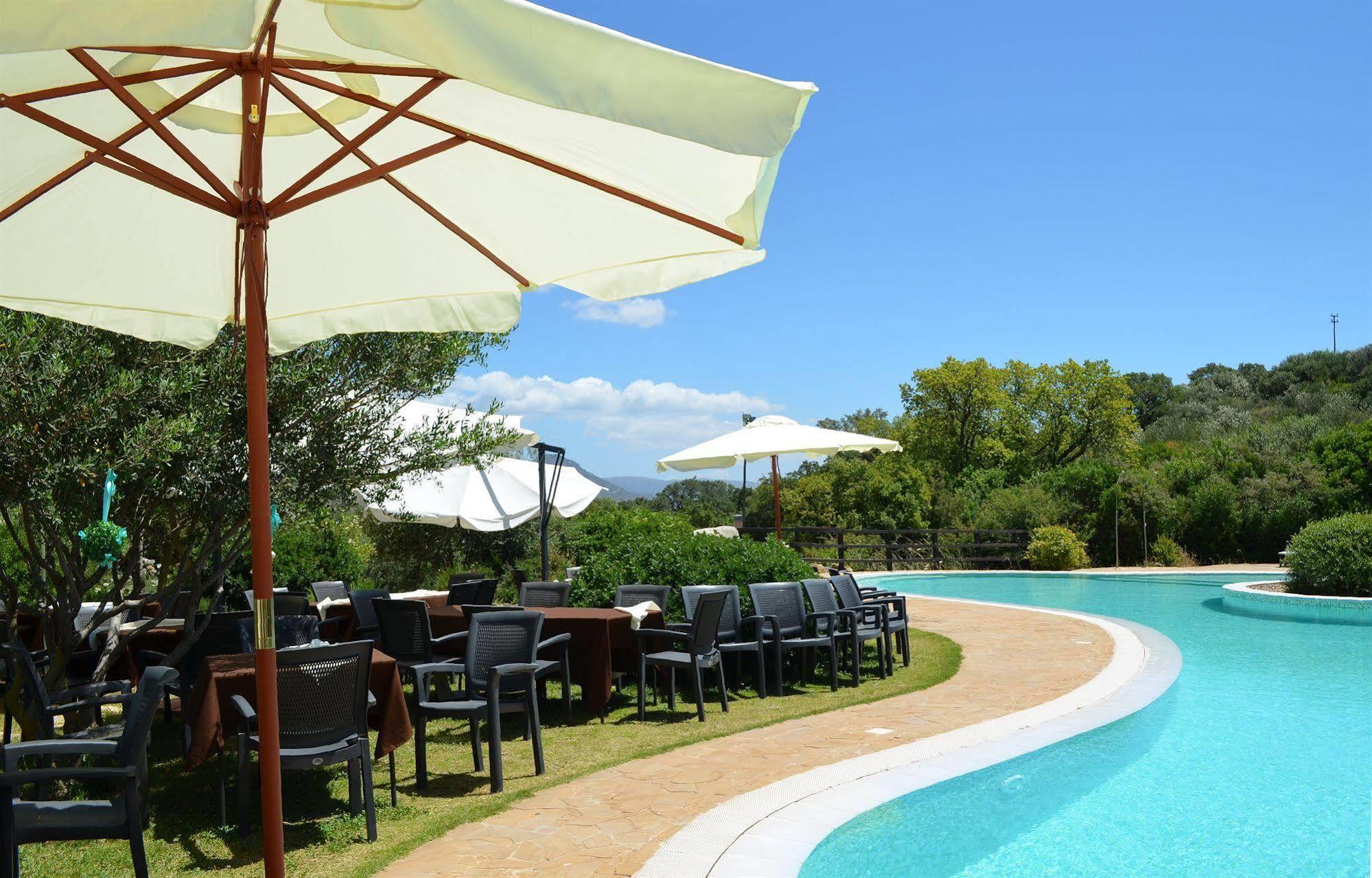 איגלסיאס Hotel Giardino Corte Rubja מראה חיצוני תמונה