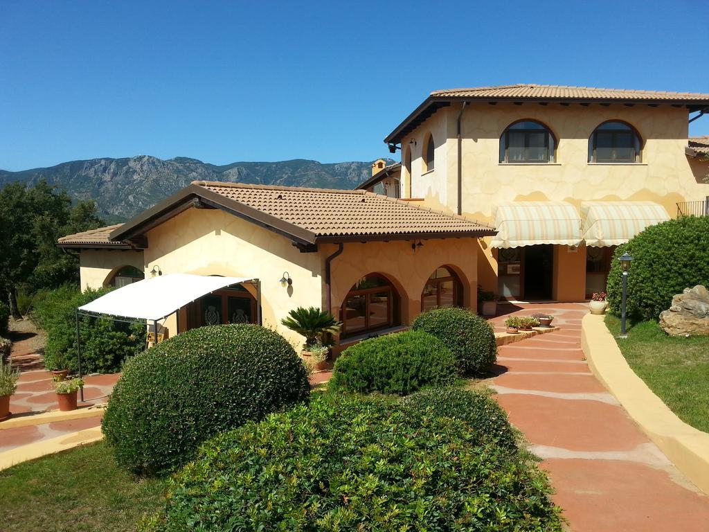 איגלסיאס Hotel Giardino Corte Rubja מראה חיצוני תמונה